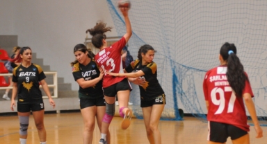 Hentbol’da büyükler ligi aralıksız devam ediyor