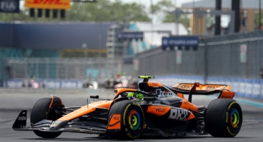 Lando Norris kariyerinin ilk galibiyetini aldı