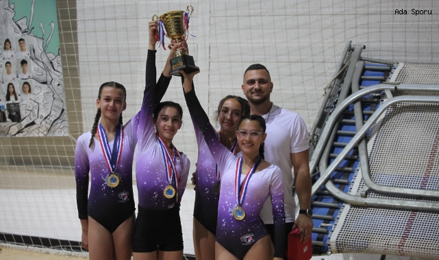 Lefkoşa Cimnastik Kulübü, kupalarını Şampiyon Melekler Takımımıza adadı