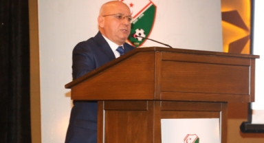 Özbilgehan görevi iade etti