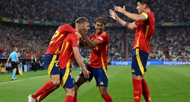 İlk finalist İspanya