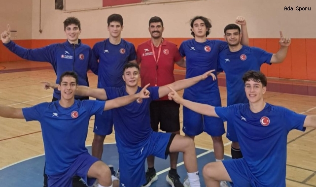 Arnal ve Akçam çalışıyor