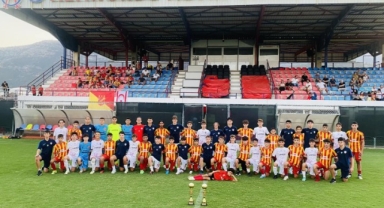 Çetinkaya İzmir’de sahaya çıktı