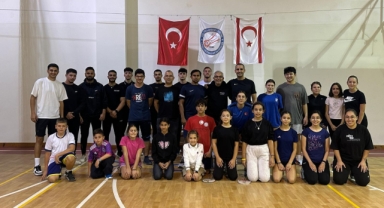 29 Ekim Cumhuriyet Badminton Şenliği Yapıldı