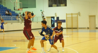 Levent galibiyetle başladı:36-20