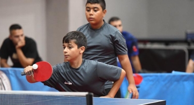 Masa tenisinde U11 Ferdi Klasman Turnuvası yapılıyor