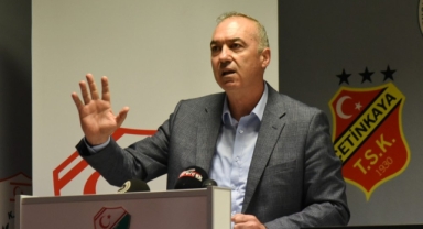 “Sayın Özkurt derhal istifa etmeli, ya da Başbakan tarafından görevden alınmalıdır”