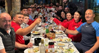 Yeniboğaziçi’nde geleneksel galibiyet yemeği sürüyor