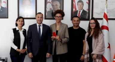 Buse Savaşkan Başbakanlık tarafından ödüllendirildi