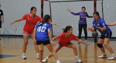 Şahlan finalde:22-18