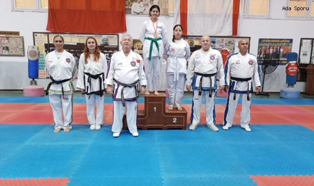 Taekwondo’cular Atatürk’ü anısına yarıştı
