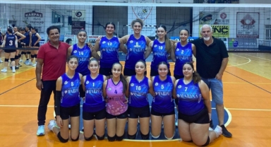 Voleybol Büyük Kadınlarda ilk devre tamamlanıyor