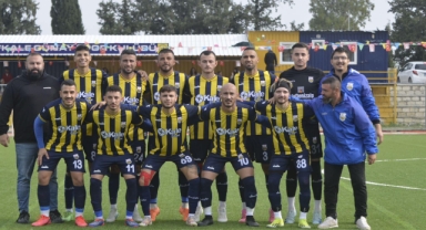 Ercen ve öğrencileri yenilgisiz zirvede
