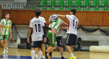 U18’de iki maç oynandı
