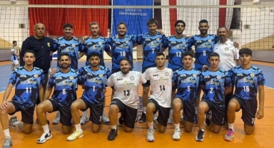 Voleybolda büyükler liginde heyecan sürüyor