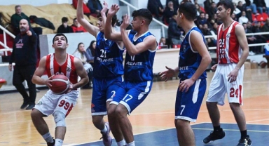Girne’de Soyer ve Koopbank galip