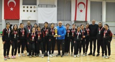 U18’de şampiyon DİGEM