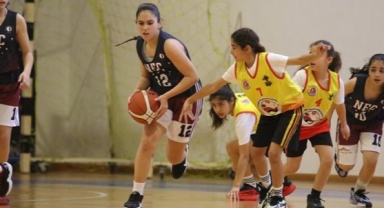 İlkokul basketbolda yarı finalistler belirlendi
