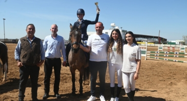 Island Green Construction, Royal Riding Club Engel Atlama Yarışması’na Sponsor Oldu
