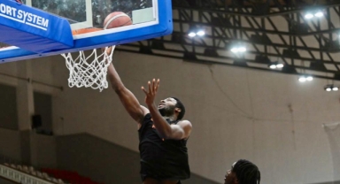 Base’den kritik galibiyet:79-77