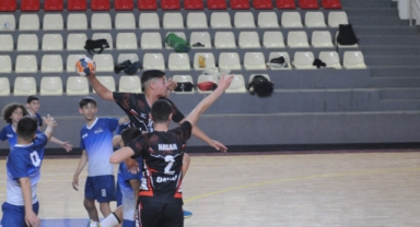 Özgün Atakan U14 ligi devam ediyor
