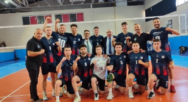 DAÜ Erkek Voleybol Takımı Türkiye Süper Ligi’nde yarı finale yükseldi