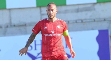 Emek kramponları astı