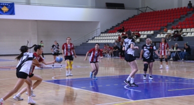 İlk maç UKÜ’nün: 41-24