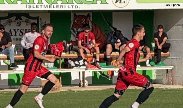 Nurettin futbola veda etti