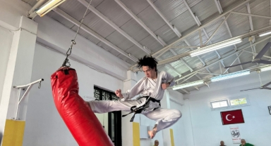 Taekwondocular hafta sonunu boş geçmedi