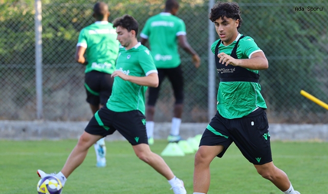 Tahsin Özler yeniden Omonia’da