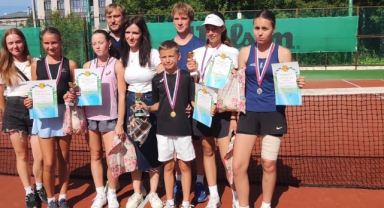 Anastasia Rusya’da çifte şampiyonluk