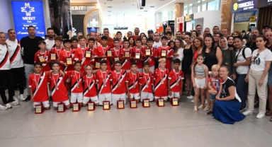 U12 Milli Takımı adaya döndü