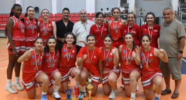 U16 Ligi’nde şampiyon Levent