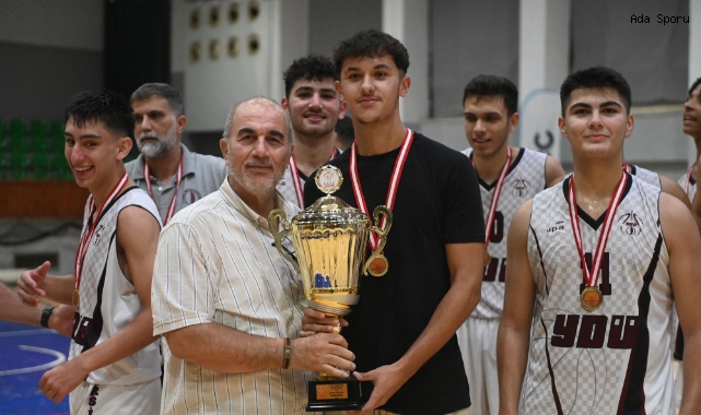 Yakın Doğu Gelişim şampiyon