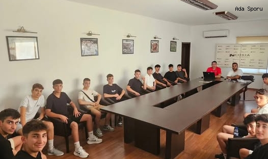 Yenicami U17 Takımı sezon öncesi toplantısını gerçekleştirdi