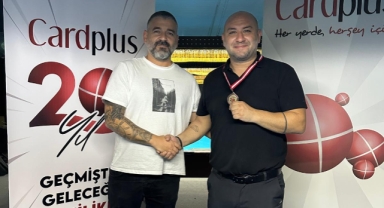 Bilardo Büyük ve Senyörler’de Bilge Alaçam Namağlup Şampiyon