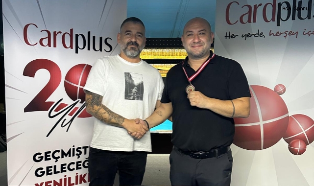 Bilardo Büyük ve Senyörler’de Bilge Alaçam Namağlup Şampiyon