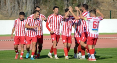 Maraş BAF’ı liderlikten etti:2-5