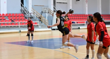Hentbol’da U18 ligi devam ediyor