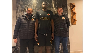 1.98’lik dev forvet Mesarya'da 