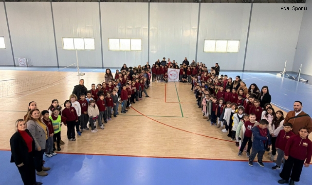 Futbol Tenisi çocuklara tanıtıldı