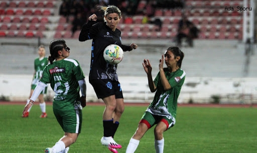 Maraş Kadınlar Ligi’nden çekildi