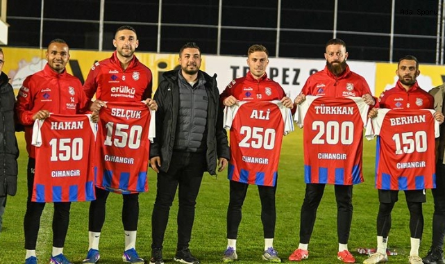 Cihangir’de formaya adanmış isimlere hatıra formaları verildi