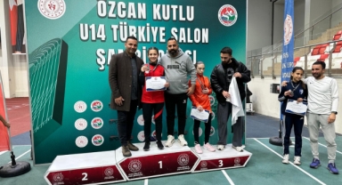 Elif, Bursa’da Türkiye üçüncüsü