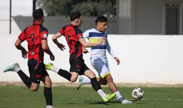 Gençler sonuca ikinci yarıda gitti:2-0