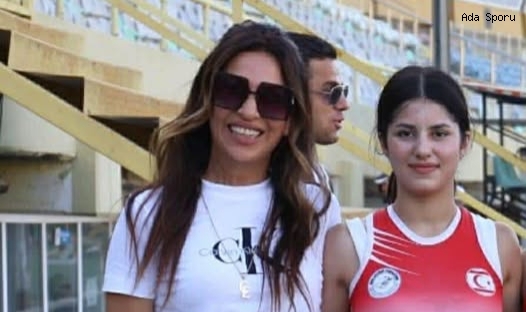 Selin U18 KKTC Milli Takımında