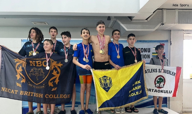 Türk Maarif Koleji Ortaokul Erkek Takımı KKTC Şampiyonu