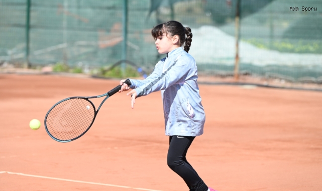 Ekrem Yeşilada Kış Kupası’nda 9 Yaş Kortlarında büyük heyecan 