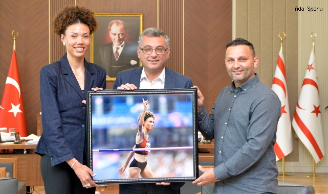 Erhürman, Savaşkan’ı kabul etti